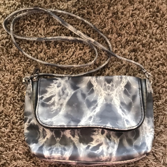 H&M crossbody - Picture 1 of 5
